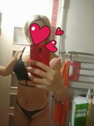 Проститутка-индивидуалка из Киева Вика с 2 размером груди