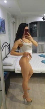 Проститутка-индивидуалка из Киева Валерия с 2 размером груди