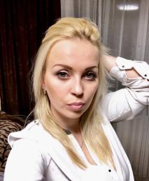 Индивидуалка-проститутка из Киева Аліна  предлагающая минет глубокий